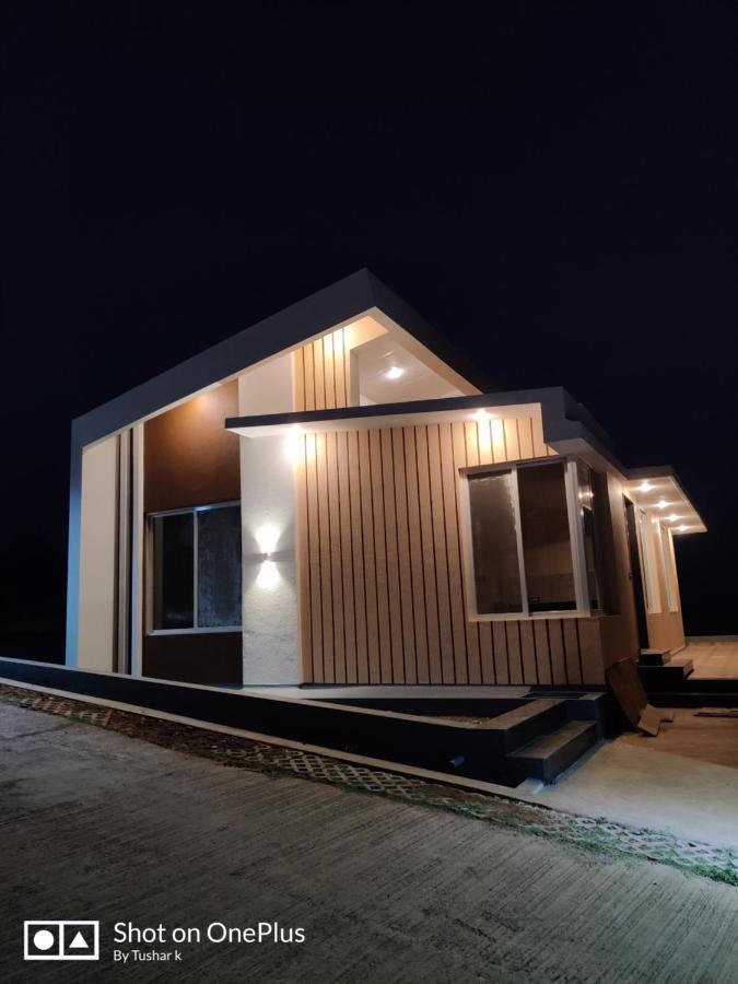 Royal Meadows Igatpuri 2Bhk Poolside Villa Exterior photo