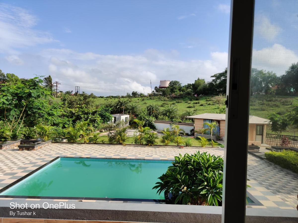Royal Meadows Igatpuri 2Bhk Poolside Villa Exterior photo