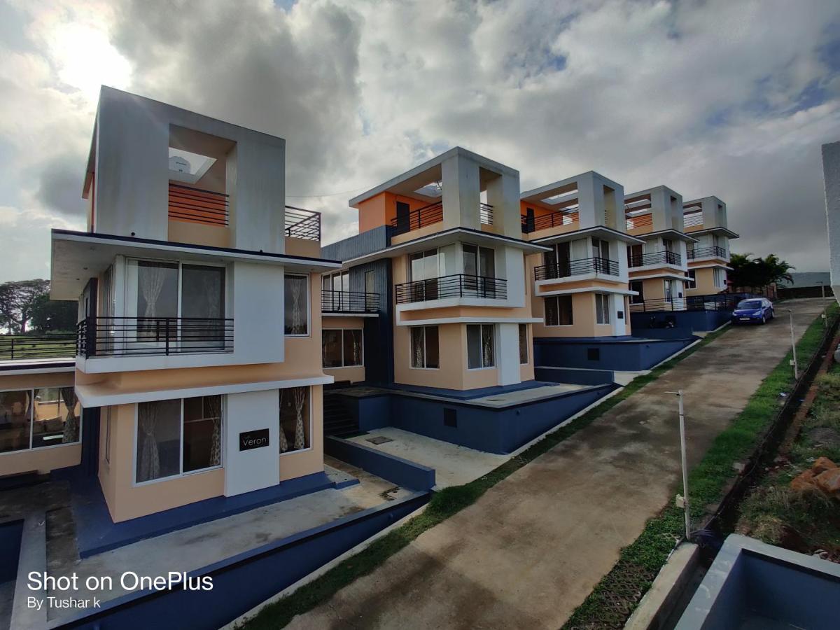 Royal Meadows Igatpuri 2Bhk Poolside Villa Exterior photo